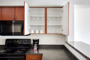 Fridge, microwave, oven, dishwasher