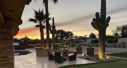 Double Eagle Villa with pool and pickleball close to Scottsdale!