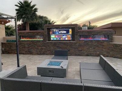 Double Eagle Villa with pool and pickleball close to Scottsdale!