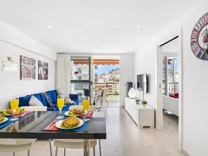 تناول الطعام