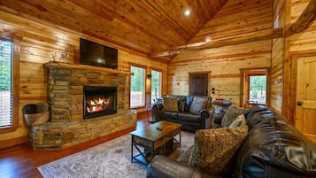 TV connectée, cheminée