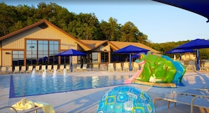Piscine intérieure, piscine extérieure