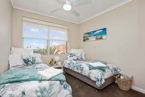2 chambres, bureau, fer et planche à repasser, Wi-Fi gratuit