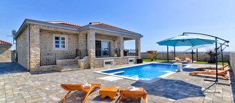 StoneVilla by Aneo Travel