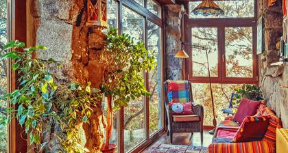 Hobbitton, dream villa in the Sierra de Guadarrama.