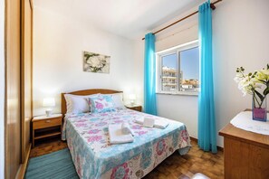 2 Schlafzimmer, Bügeleisen/Bügelbrett, kostenloses WLAN, Bettwäsche