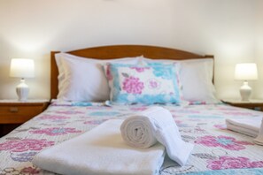 2 Schlafzimmer, Bügeleisen/Bügelbrett, kostenloses WLAN, Bettwäsche