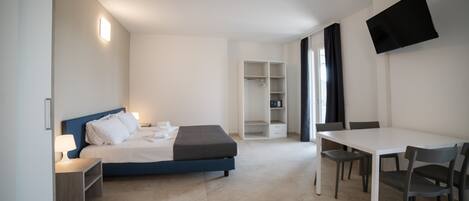 1 bedroom, free WiFi, bed sheets