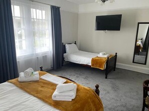 Family Suite, Accessible, Ensuite