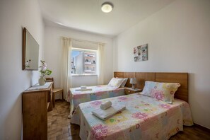 2 Schlafzimmer, Bügeleisen/Bügelbrett, kostenloses WLAN, Bettwäsche