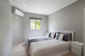 2 Schlafzimmer, Bügeleisen/Bügelbrett, kostenloses WLAN, Bettwäsche