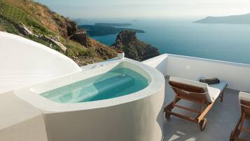 Superior Suite, Hot Tub, Sea View | Terrace/patio