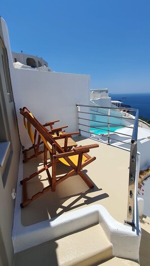 Suite Standard, bain à remous, vue mer | Balcon