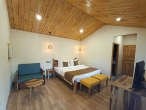Deluxe Double Room | Iron/ironing board - Aaroham Resorts Shimla (Shimla)