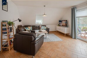 TV, books - Apartment (Seebad Ahlbeck)