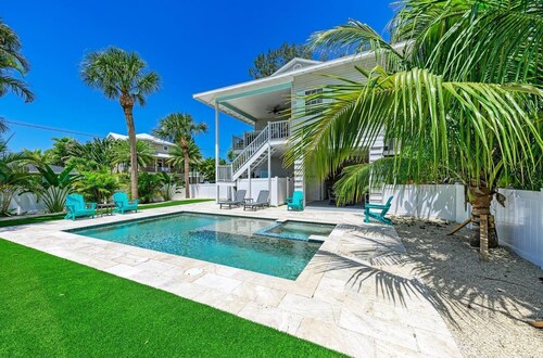 Aloha Fern: North End Beach House, Pool by Anna Maria Life Vacation Rentals