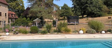 Piscine extérieure, piscine chauffée