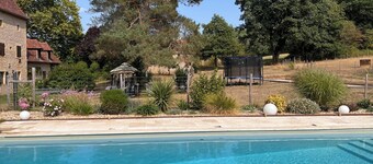 Ferme des Petites Oreilles: 4* gîte, 100 animals and 24 ha. Ideal for families