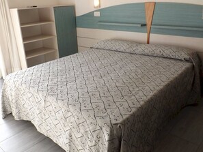 In-room safe, desk, travel cot, free WiFi - Hotel Alga (Bellaria-Igea Marina)