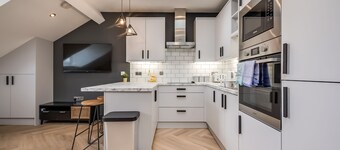 Central Belfast Apartments: University Street