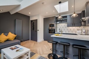 Appartement Supérieur, salle de bains privée (2 bedroom) | Cuisine partagée