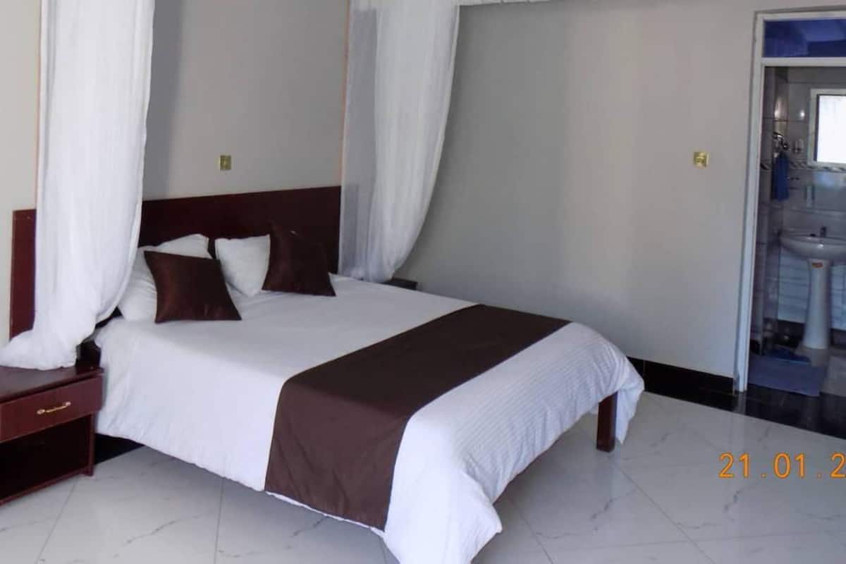 1 habitación y ropa de cama