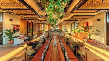 2 bars/lounges, poolside bar, beach bar
