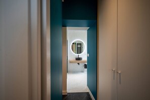 Interior - Le Marche-Avec     . (Concarneau)