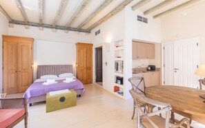 Egyptian cotton sheets, premium bedding, Select Comfort beds - Apartments Game (Dubrovnik)