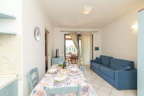 Appartamento familiare, 2 camere da letto (Il Borgo D10 700m From The Beach) | Ristoranti