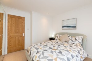 Apartment, 1 Queen Bed | 1 bedroom, iron/ironing board, free WiFi, bed sheets