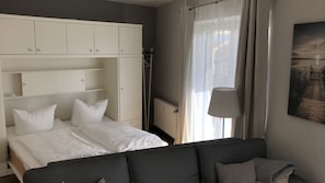 1 bedroom, travel crib, free WiFi