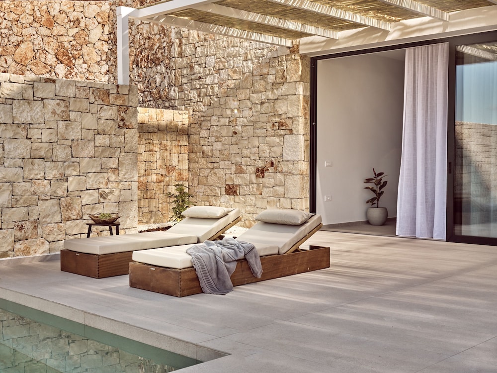 The Sall Suites B image