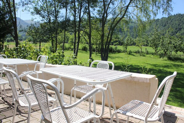 City-Ferienhaus, mit Bad, Bergblick | Garten