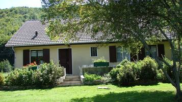 Cottage, Ensuite, Mountain View | Garden