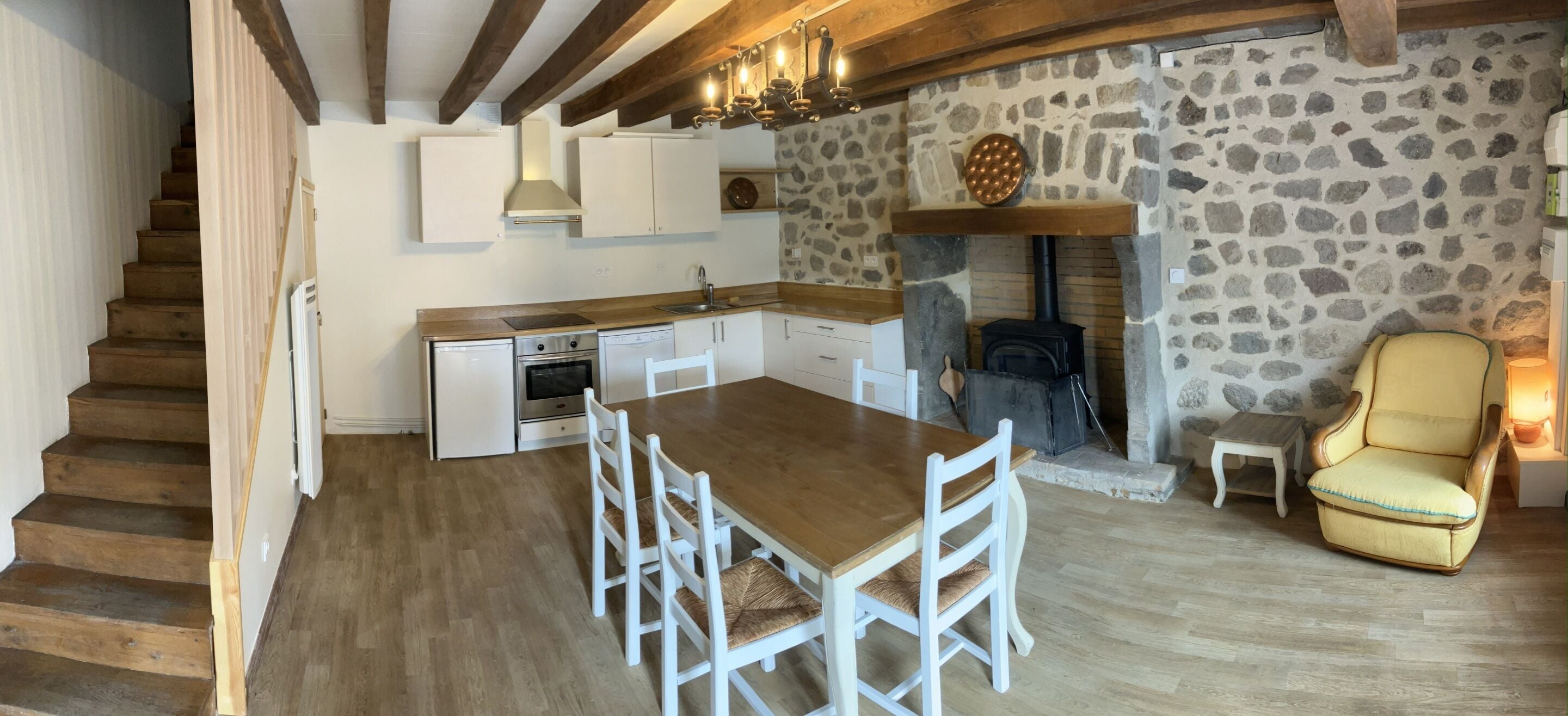 Maison, salle de bains attenante, vue montagne | Cuisine privée | Chaise haute