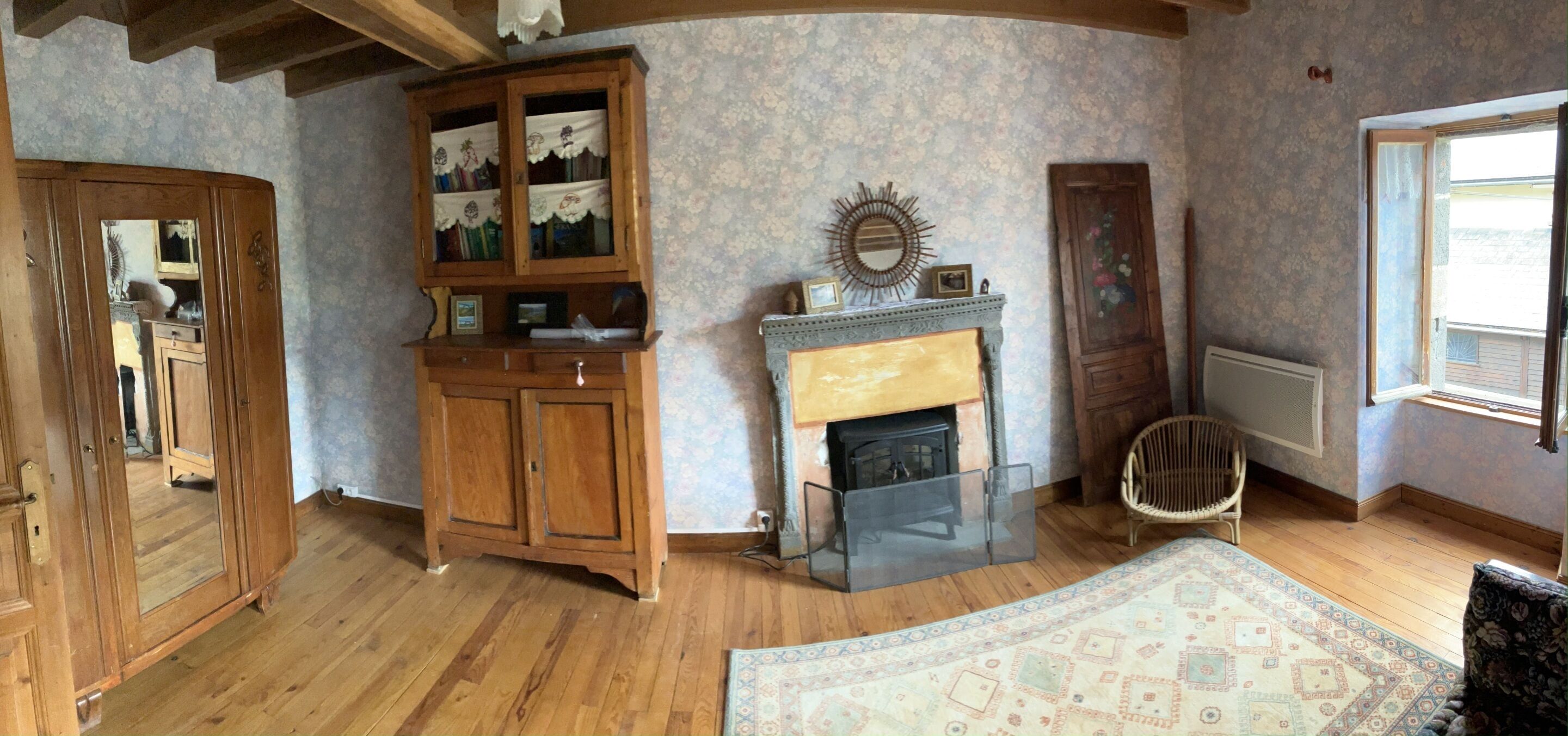 House, Ensuite, Mountain View