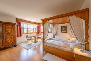 3 habitaciones, wifi gratis y ropa de cama