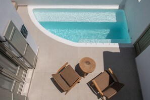 Svíta - einkasundlaug | Útsýni af svölum