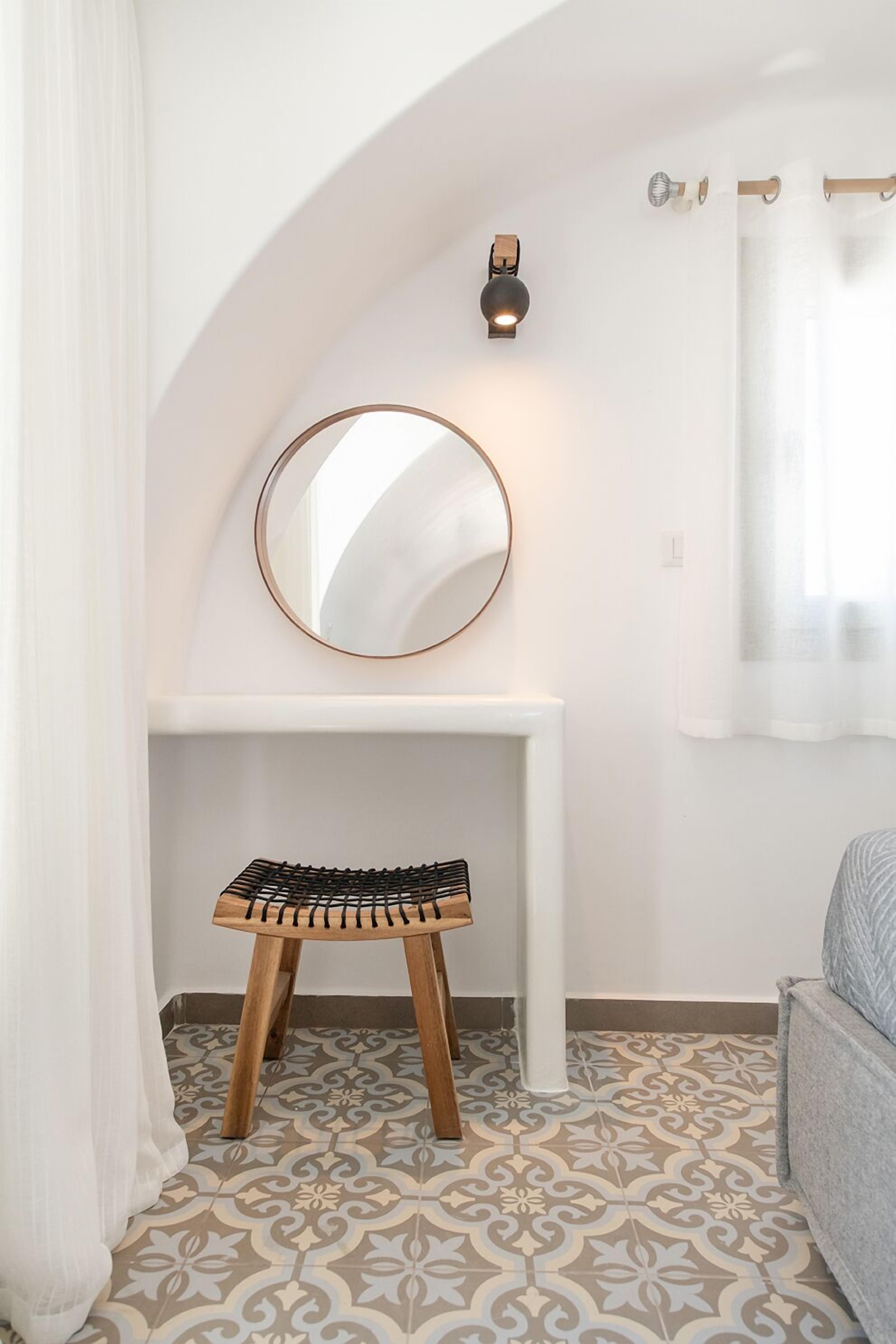 Photo - AVAL All Suite