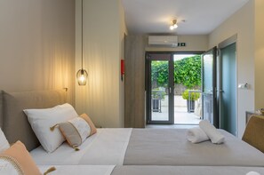 1 bedroom, iron/ironing board, travel cot, free WiFi - Casa De' Fiori Kefalonia★Couple’s Getaway (Σκάλα)
