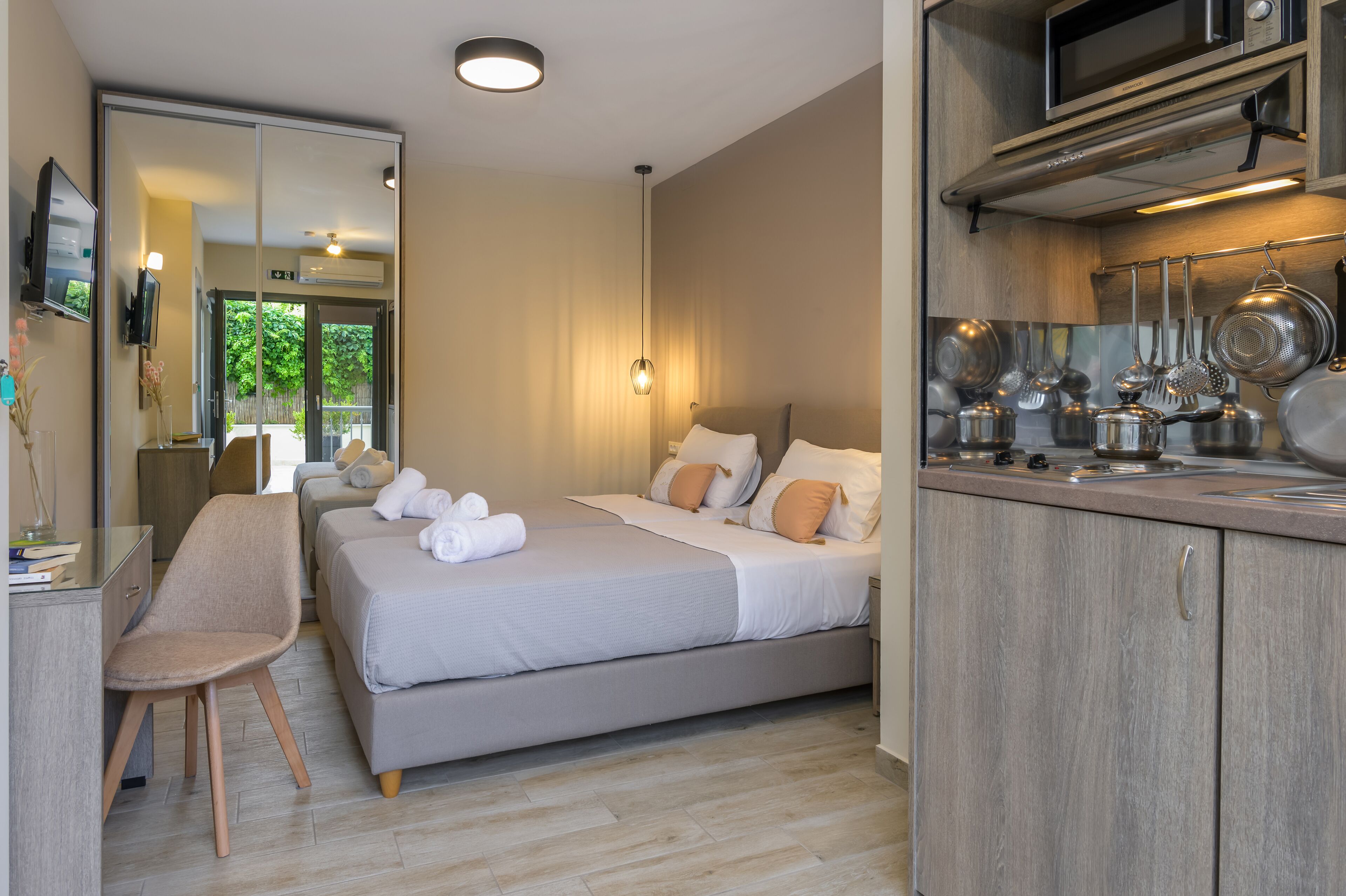 1 chambre, fer et planche à repasser, lit parapluie, Wi-Fi gratuit