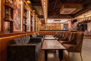 Lobby lounge - The Grand Shaurya (Indore)