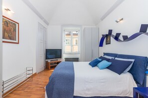 2 habitaciones, tabla de planchar con plancha y wifi gratis