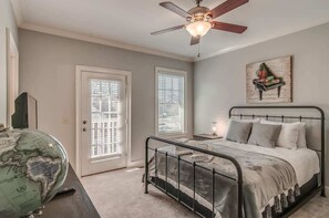 2 soverom, strykejern/-brett, wi-fi (inkludert) og sengetøy