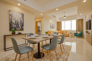 Premier Apartment, 2 Bedrooms | In-room safe, desk, soundproofing, iron/ironing board - Platinum Coast Hotel Apartments (Al-Fujairah)