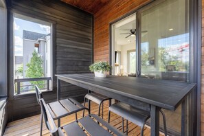 Dining - The Onyx Opal - Balcony & Chef's Kitchen (Nashville)