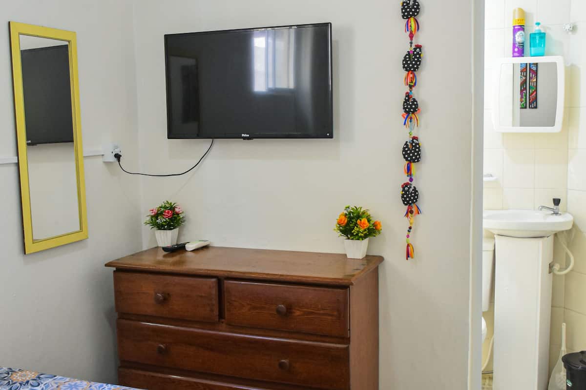 Economy Double Room | 1 bedroom, free WiFi