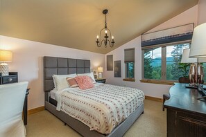 6 Schlafzimmer, Bügeleisen/Bügelbrett, kostenloses WLAN, Bettwäsche