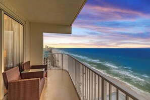 Property grounds - Direct Beachfront, Wrap Balcony! Shores of Panama (Panama City Beach)